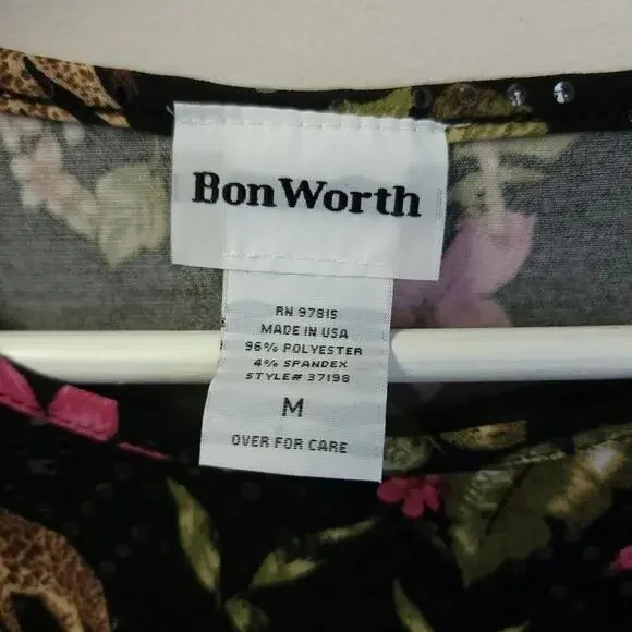 Bon Worth Giraffe Tshirt Size Medium Sequins Flowers Floral Black Pink - Picture 3 of 4